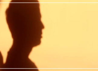 مراية الناس عامية