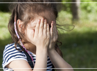 علمي طفلك ألا يحتفظ بالأسرار