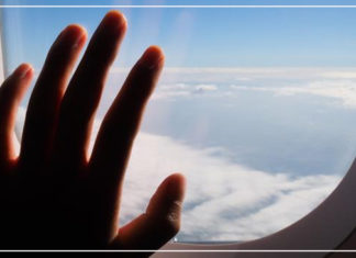 الق نظرة من نافذة الطائرة، هذا هو شكل العالم من تلك النافذه