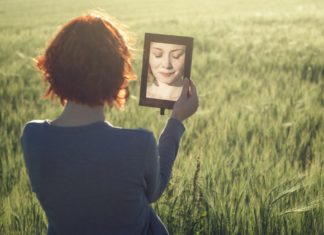 أنا حلوة وعارفة إن أنا حلوة