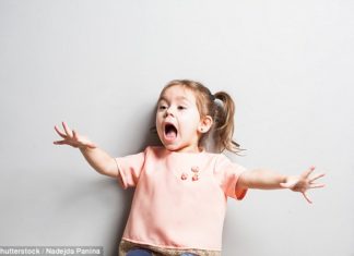 أشهر 10 مخاوف عند الأطفال وكيفية التعامل معها