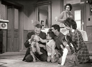 أم العروسة.. تاريخ جوازة