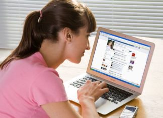 مشاكل الستات من ورا الشاشات