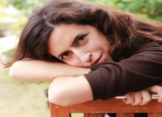 مستنية إيه؟