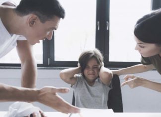 خذلني أبواي خذلني