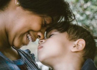 7 نصائح لمواجهة انتقاد الأمهات الأمهات