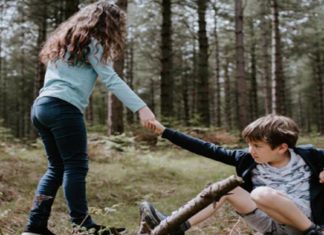 10 نصائح لمساعدة شخص يعاني كرب ما بعد الصدمة نصائح لمساعدة مريض كرب ما بعد الصدمة