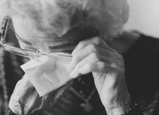 كرب أمي أمي