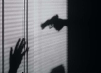 جرائم العنف الأسري: كيف تمهد له البيئة؟ الأسباب والتعافي جرائم العنف الأسري