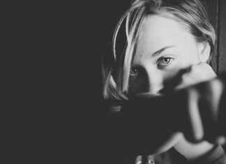 الدفاع عن النفس للبنات: حوار مع أخصائية نفسية الدفاع عن النفس للبنات