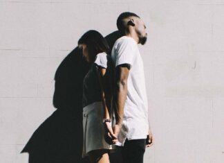 كيف تتعاملين مع الإساءات في العلاقات العلاقات