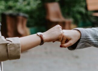 عادات الناجحين: 10 خطوات يومية لحياة أفضل عادات الناجحين