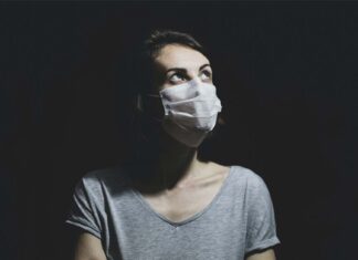 حياة بلا كمامات كمامات