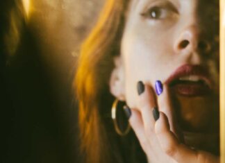 الهوس بالجمال: أشكاله وأسبابه وكيف تتخلصين منه الهوس بالجمال