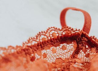 تاريخ حمالة الصدر واختلاف أهميتها بين الشعوب حمالة الصدر