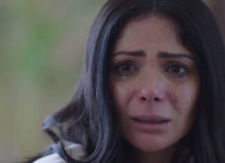 لعبة نيوتن: “هنا” نتاج طبيعي من أم متسلطة لعبة نيوتن