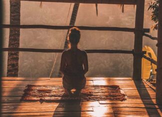 رحلتك للنور: عن الوعي والتجربة والوصول الوعي