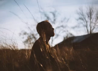 الله وأنا والآخر